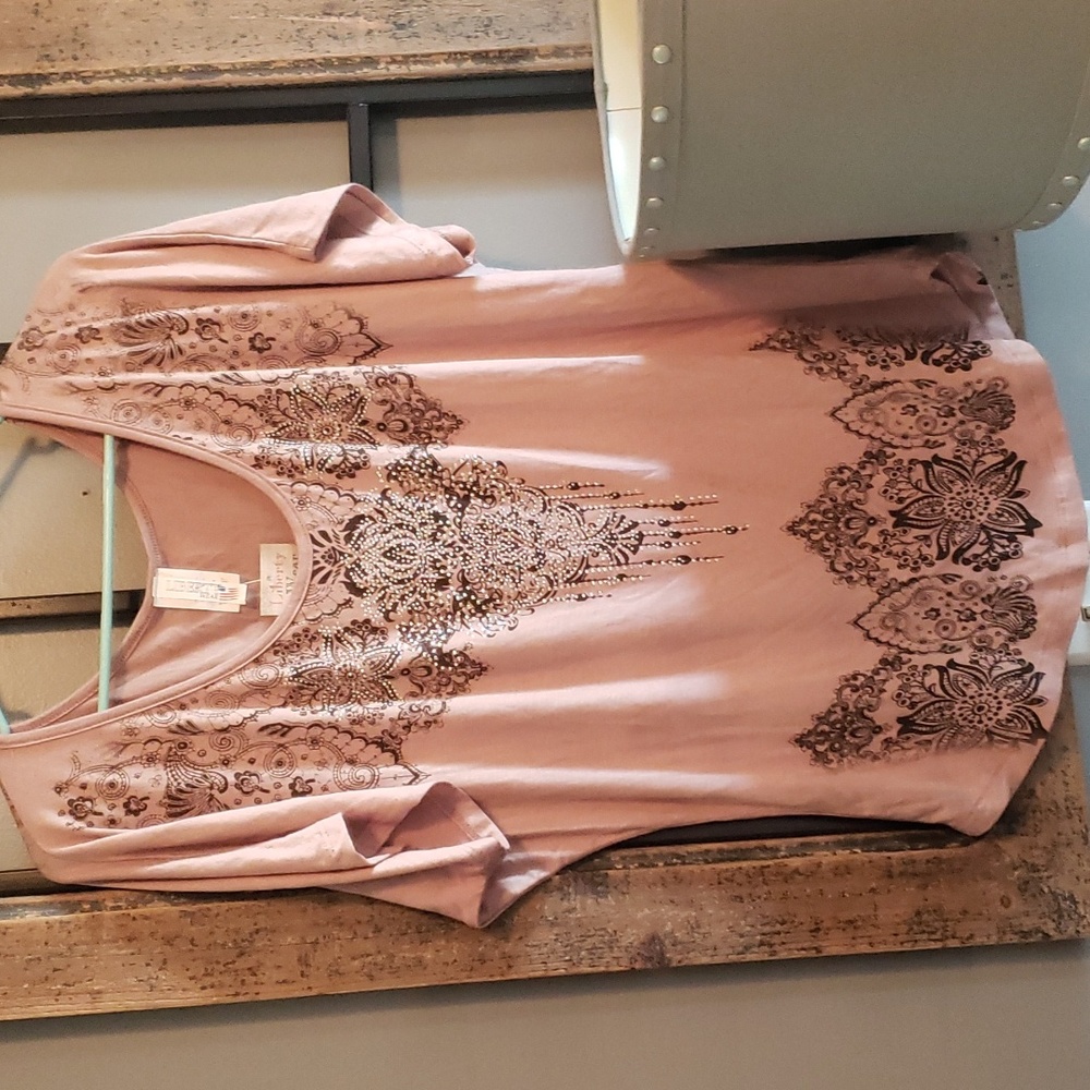 liberty wear oversized small top